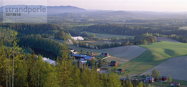 Gebäude Fluss