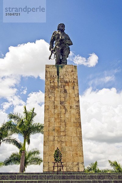 Kuba  Santa Clara  Plaza De La Revolucion  Mausoleum von Che Guevara