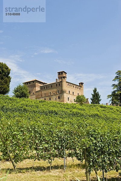 Palast Schloß Schlösser Italien Langhe Piemont