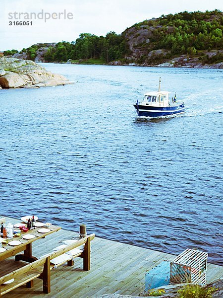 Boot in Richtung Land Schweden.