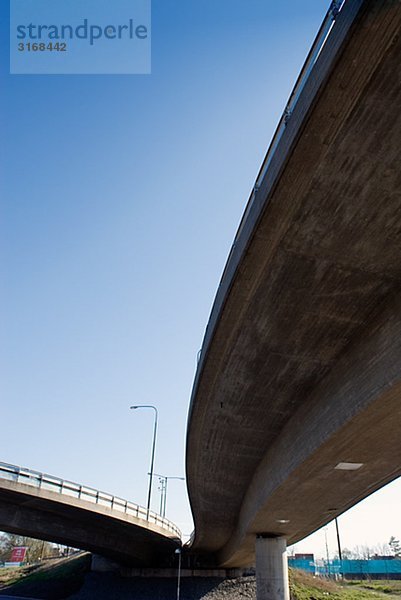 Ein Viadukt gesehen von unten Stockholm Schweden