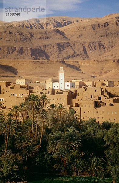 Eine Stadt in der Wüste Marokko.