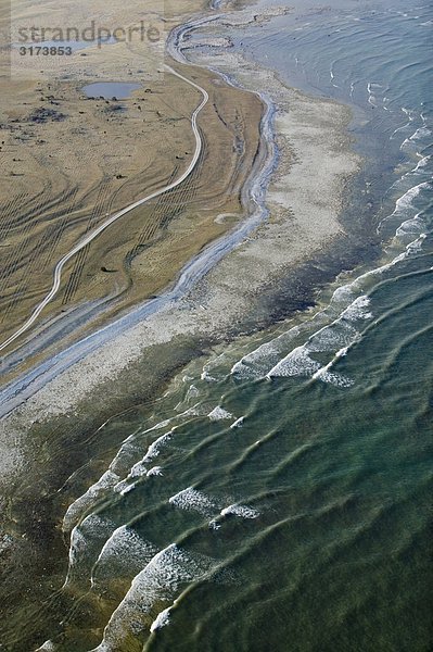 Luftbild von der Küste  Gotland  Schweden.