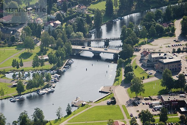 klein Stadt Fluss Ansicht Luftbild Fernsehantenne Schweden
