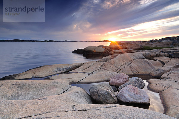 Sonnenuntergang an der Küste  Schweden.