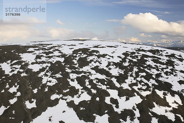 Verschneite Berggipfel  Kebnekaise  Lappland  Schweden.