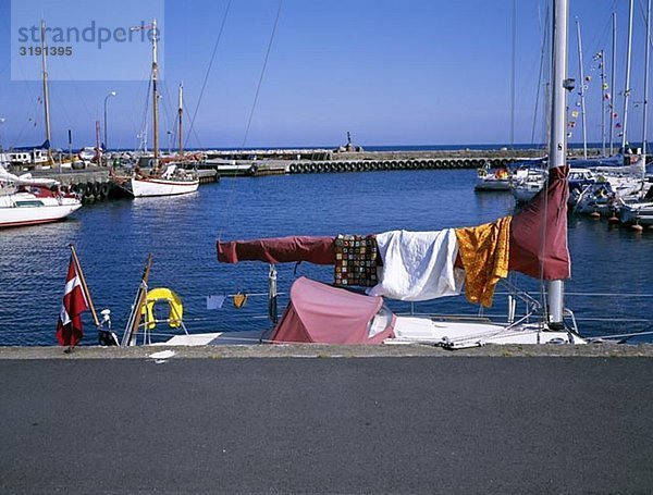 Wäscherei auf einem Segelboot  Osterlen  Skane  Schweden.