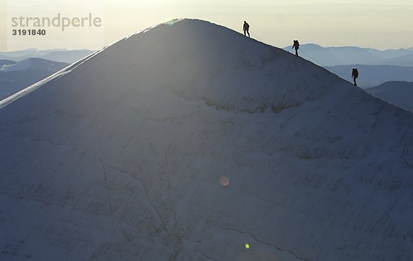 Klettern  Bergsteigen  über den Kebnekaise Mountain  Giebnegaise  2104 Meter.