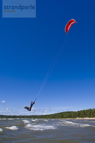 Kitesurfer in Aktion  Schweden.