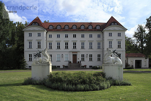 Schloss Wedendorf mit Garten  Wedendorf  Deutschland