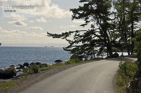 Eine Straße durch das Meer  Schweden.