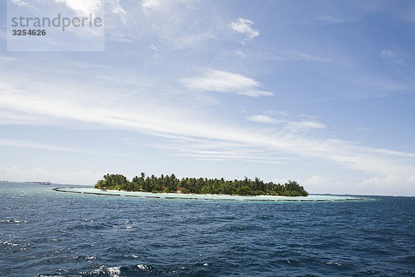 Eine kleine Insel der Malediven.