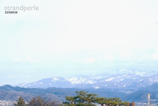 Schneebedeckte Berge  Japan.