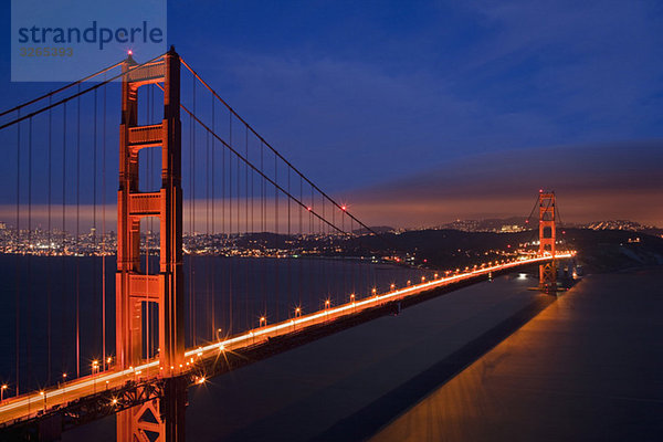 USA  Kalifornien  San Francisco  Golden Gate Bridge bei Nacht