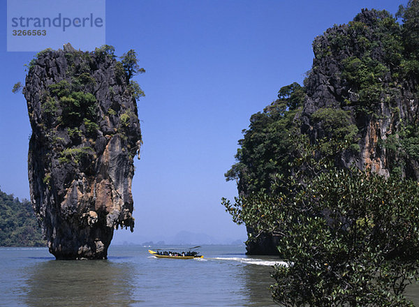 Asien  Thailand  Phuket  Küstengebiet  Felsformation