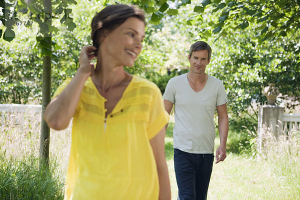 Germany  Hamburg  Couple walking outdoors