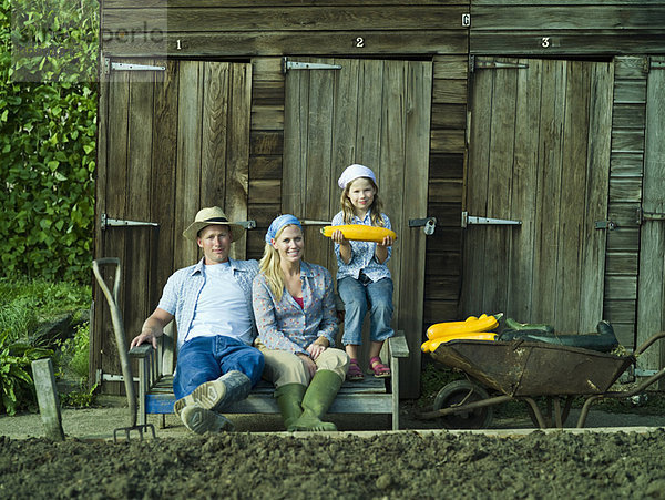 Ein Familienporträt im Kleingarten