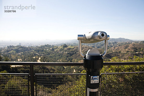 Teleskop im Griffith Park mit Blick auf Downtown Los Angeles