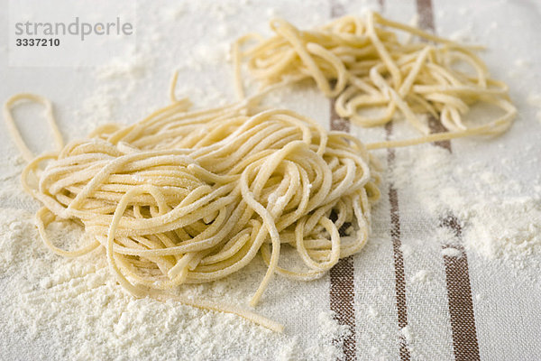 Frische hausgemachte Spaghetti