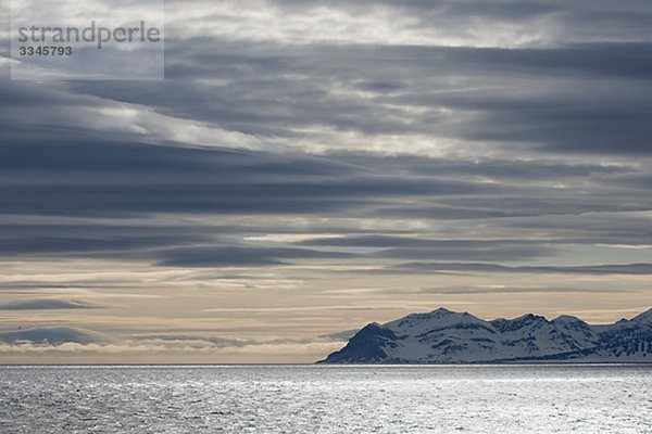 Gewitterwolken  Spitzbergen  Norwegen.