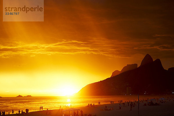 Ipanema bei Sonnenuntergang  Brasilien.