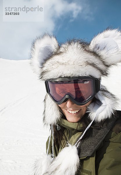 Frau Mütze Skibrille Kleidung Schweden