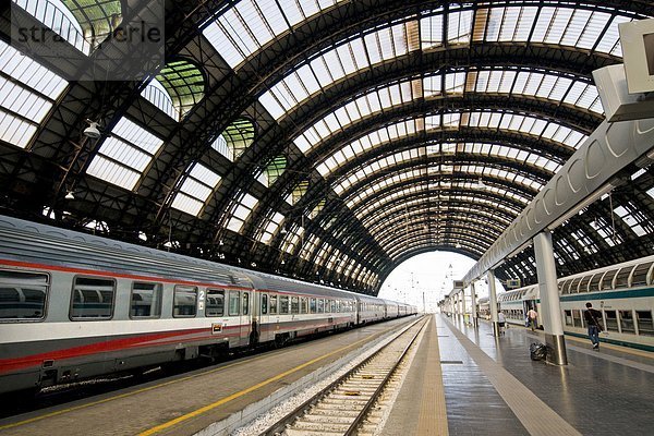 Italien  Lombardei  Mailand  der Hauptbahnhof