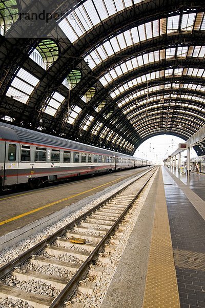 Italien  Lombardei  Mailand  der Hauptbahnhof