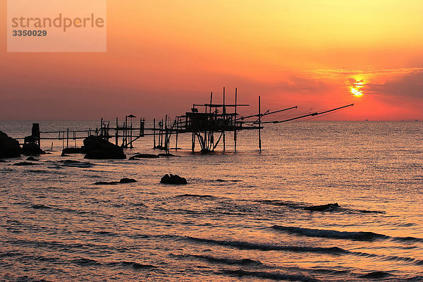 Sonnenuntergang Kai Netz angeln Italien