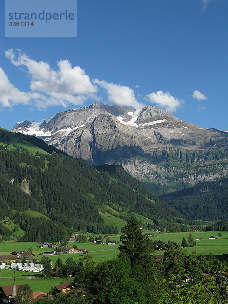 Gebirge Landschaftlich schön landschaftlich reizvoll Berg Landschaft Gebäude Tal Natur Alpen Bern Berner Oberland Gebirgszug Schweiz Kanton Bern