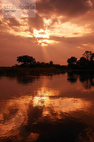 Landschaftlich schön  landschaftlich reizvoll  Wasser  Wolke  Sonnenuntergang  Landschaft  Spiegelung  Natur  Namibia  Afrika  Sonne