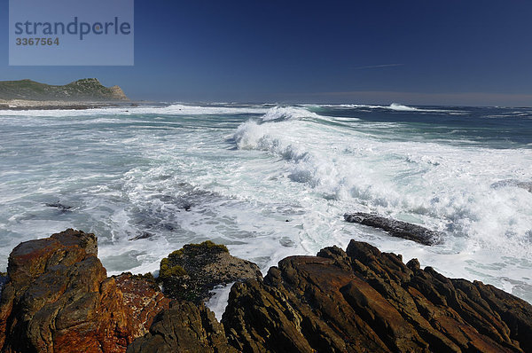 Millers Point  False Bay  Cape Peninsula  Western Cape  Südafrika  Surf  rocky  Rock  Felsen  Meer  Ozean  Natur  Küste  Landschaft  Meerlandschaft  Wellen