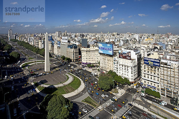 Buenos Aires Hauptstadt Gebäude Straße Stadt Großstadt Ignoranz Erhöhte Ansicht Aufsicht Argentinien Avenida 9 de Julio Allee Obelisk Straßenverkehr
