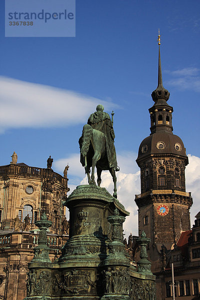 Deutschland  Sachsen  Dresden  Reisen  Stadt reisen  Kultur  Ostdeutschland  Ort  Space  Theater Square  Kathedrale  Kirche  St. Trinitatis  Barock  Residence Burg  Burg  Lock  Denkmal  Reiterdenkmal  König Johann