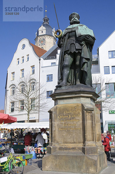 Hanfried-Statue des Universitätsgründers Kurfürst Johann Friedrich I. von Sachsen  Stadtkirche St. Michael  Jena  Thüringen  Deutschland
