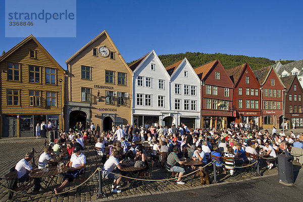 Urlaub Wohnhaus Gebäude Reise Stadt Großstadt Restaurant Norwegen Straßencafe Bergen Skandinavien Tourismus