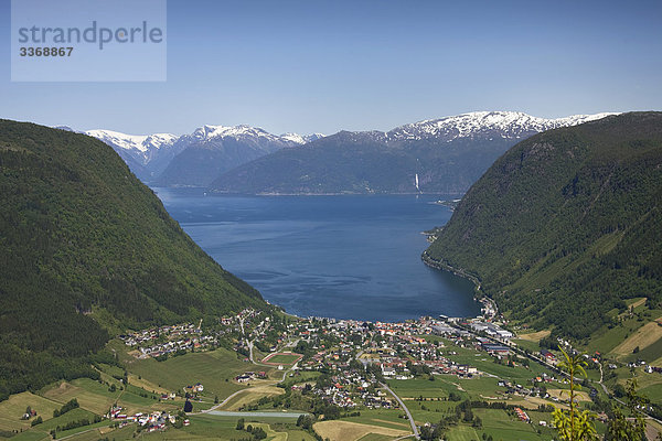 Norwegen  Scandinavia  Vik  Stadt  Stadt  Sognefjord  Fjord  Landschaft  Reise  Urlaub  Urlaub  Tourismus