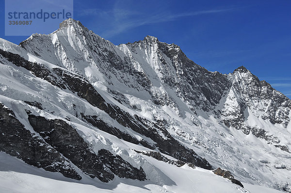 Schweiz  Wallis  Saas Fee  Alpen  Berge  Swiss  Allalinhorn  Winter  Schnee  Eis  Gletscher  Rock  Klippe  Gipfel  Spitze  Punkt  Peak
