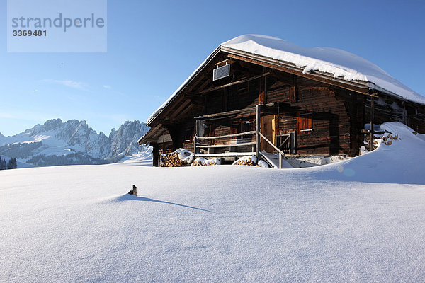 Landschaftlich schön landschaftlich reizvoll Hütte Berg Winter Kanton Bern Schnee Schweiz Berghütte