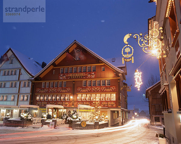 beleuchtet Winter Stadt Großstadt Weihnachten Altstadt Schweiz