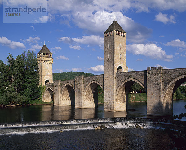 Pont Valentre und Fluss Lot  Cahors  Lot  Midi-Pyrenees  Frankreich