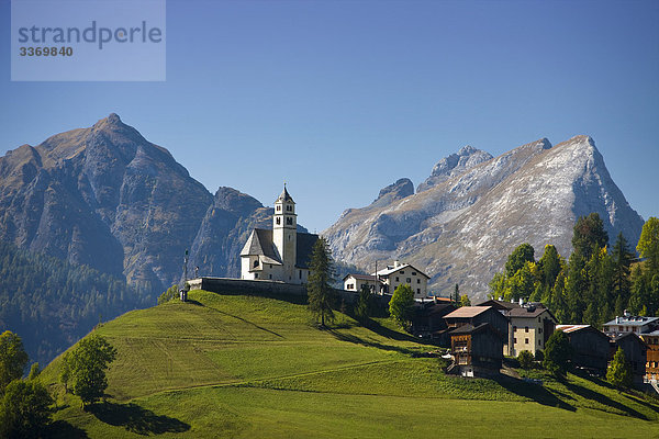 Hügel Reise Wald Urlaub Holz Alpen Wiese Dolomiten Venetien Italien