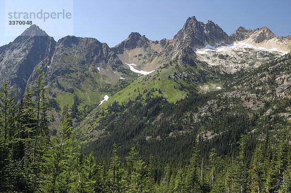 Berge bei Blue Lake Trail  North Cascades National Parks  Washington  USA