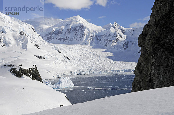 Antarktis  Antarktis  Almirante Brown  Argentinien  argentinisch  Station  Paradise Bay  Schnee  Eis  Berge  Gletscher