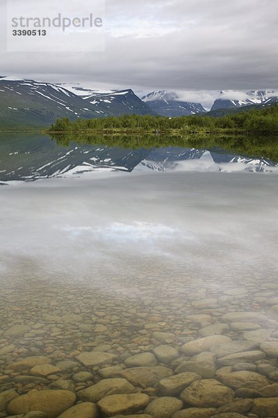 Einem Bergsee  Lappland  Schweden.