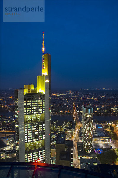 Main Tower und Commerzbank Tower  Frankfurt am Main  Hessen  Deutschland