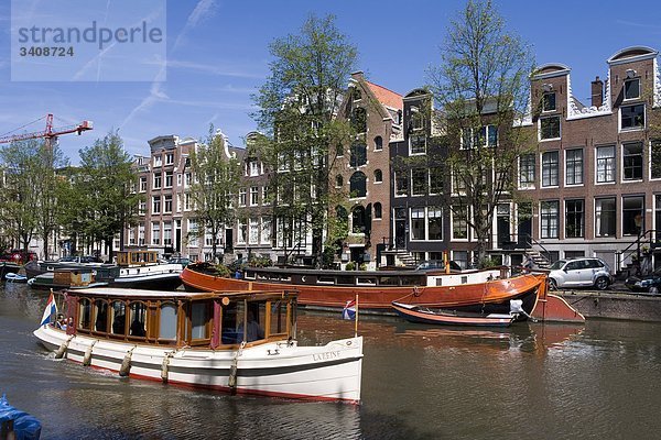Boote auf der Prinsengracht  Amsterdam  Niederlande  Erhöhte Ansicht