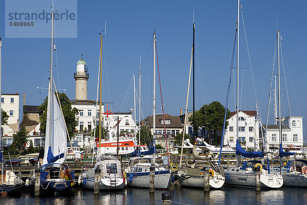 Segelyachten am Jachthafen von Warnemünde  Rostock  Deutschland