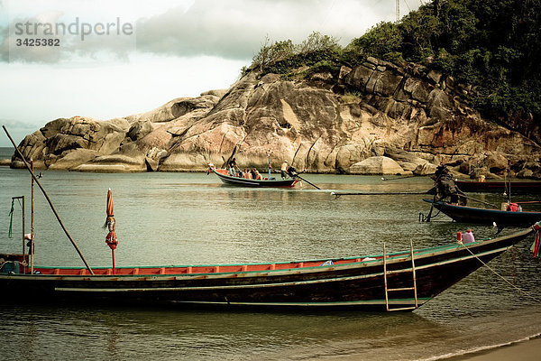 Boote an der Küste von Ko Phangan Thailand