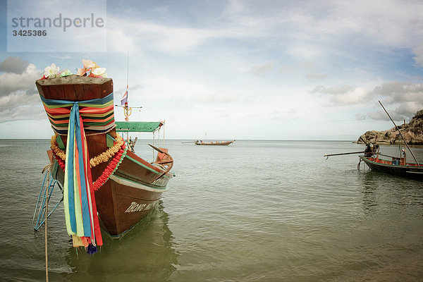 Traditionelles Boot an der Küste von Ko Phangan  Thailand